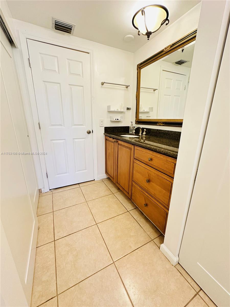 900 Greensward Ln #111-G, Delray Beach, Florida image 3