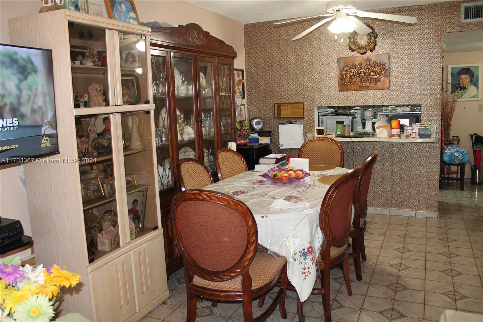 Listing Photo 6