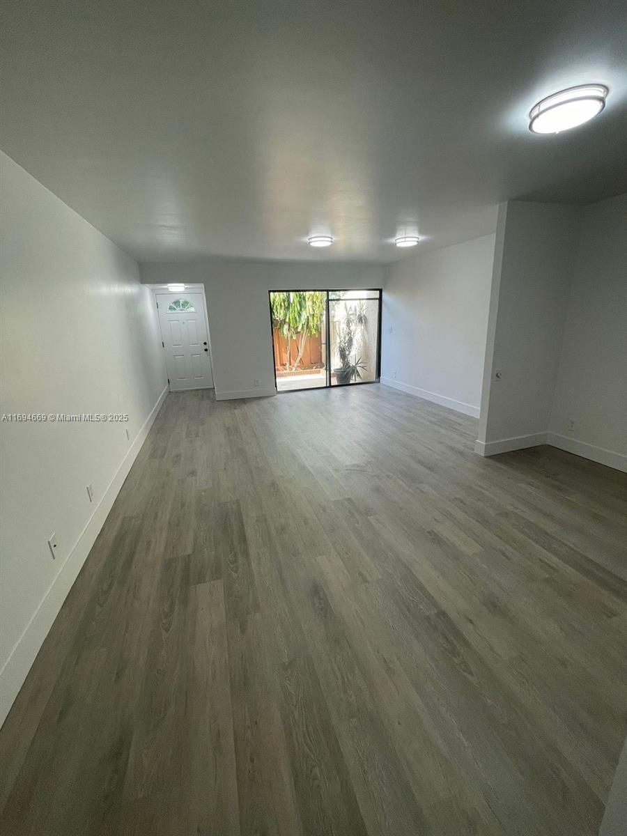 Residential, Sunrise, Florida image 2