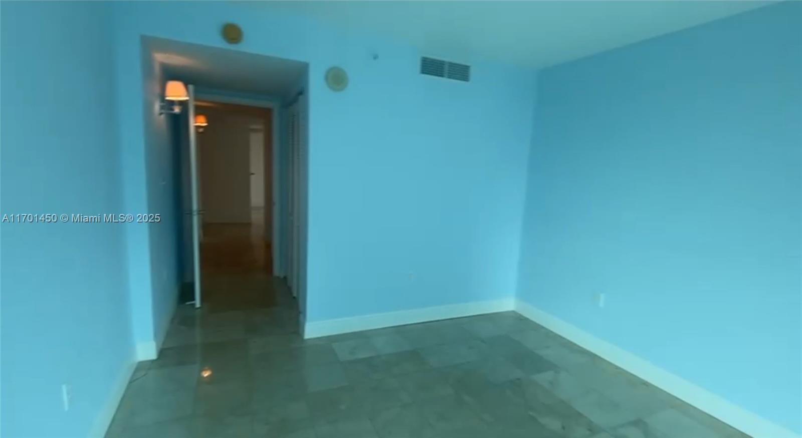 2101 Brickell Ave #2707, Miami FL 33129