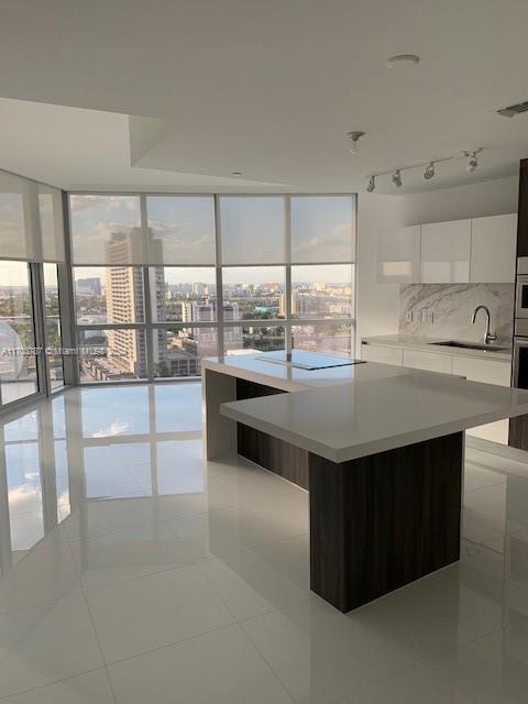 851 NE 1st Ave #1704, Miami FL 33132