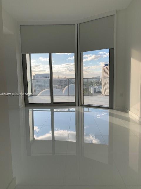 851 NE 1st Ave #1704, Miami FL 33132