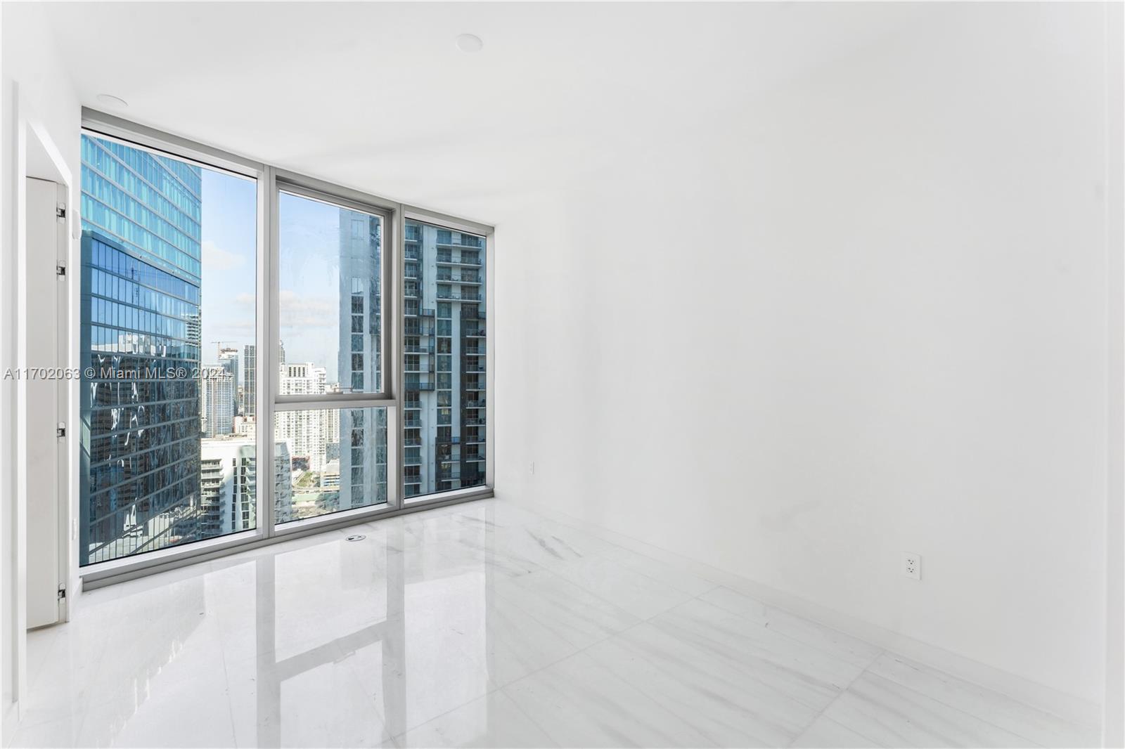 300 Biscayne Blvd Way #3507, Miami, Florida image 17