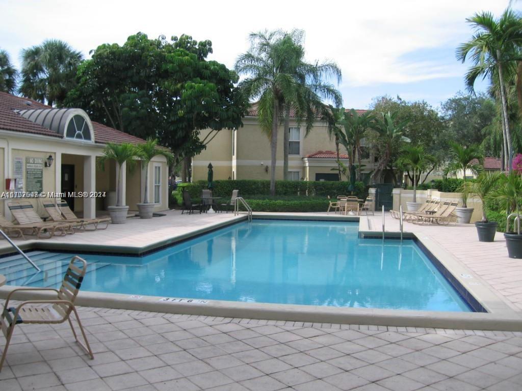 Residential, Coral Springs, Florida image 15