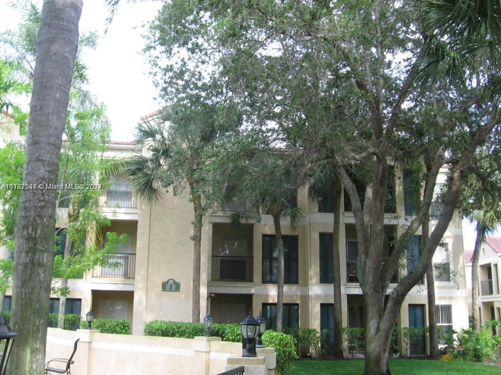 Residential, Coral Springs, Florida image 16