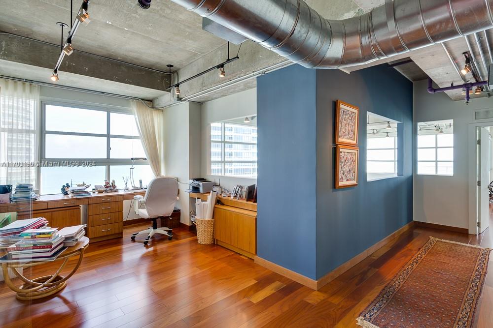 400 S Pointe Dr #2404, Miami Beach FL 33139