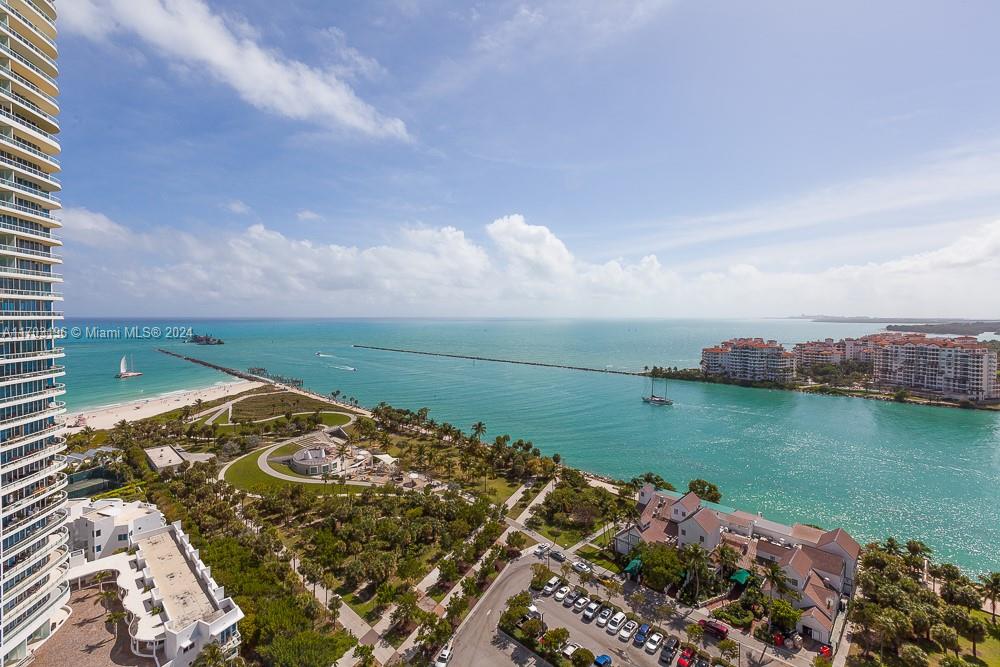 400 S Pointe Dr #2404, Miami Beach FL 33139