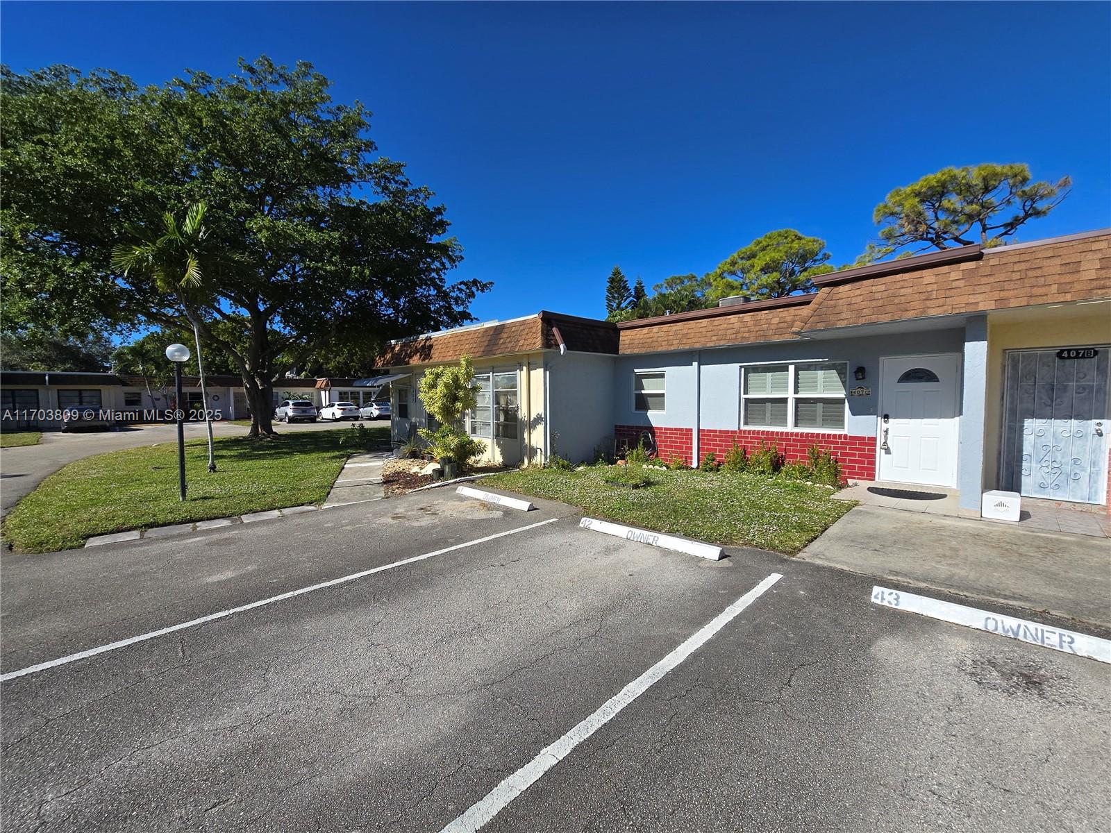 407 SW Natura Ave #C, Deerfield Beach, Florida image 25