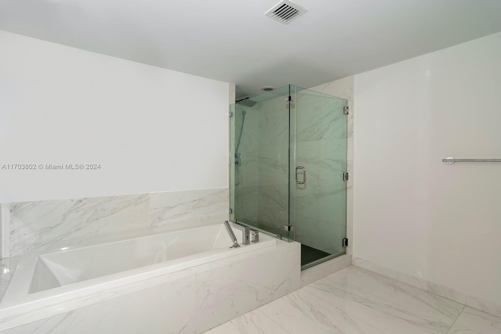 400 Sunny Isles Blvd #919, Sunny Isles Beach, Florida image 21