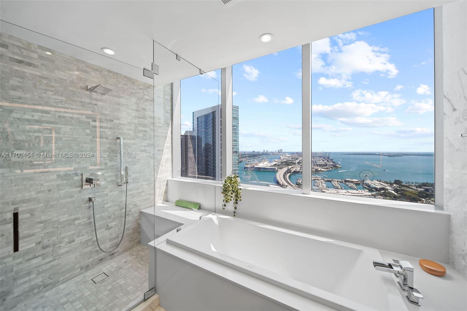 851 NE 1st Ave #4211, Miami FL 33132