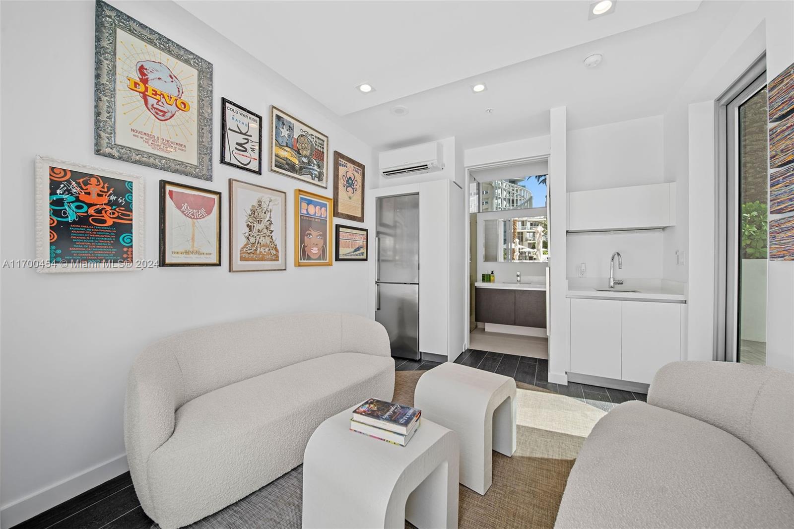 851 NE 1st Ave #4211, Miami FL 33132