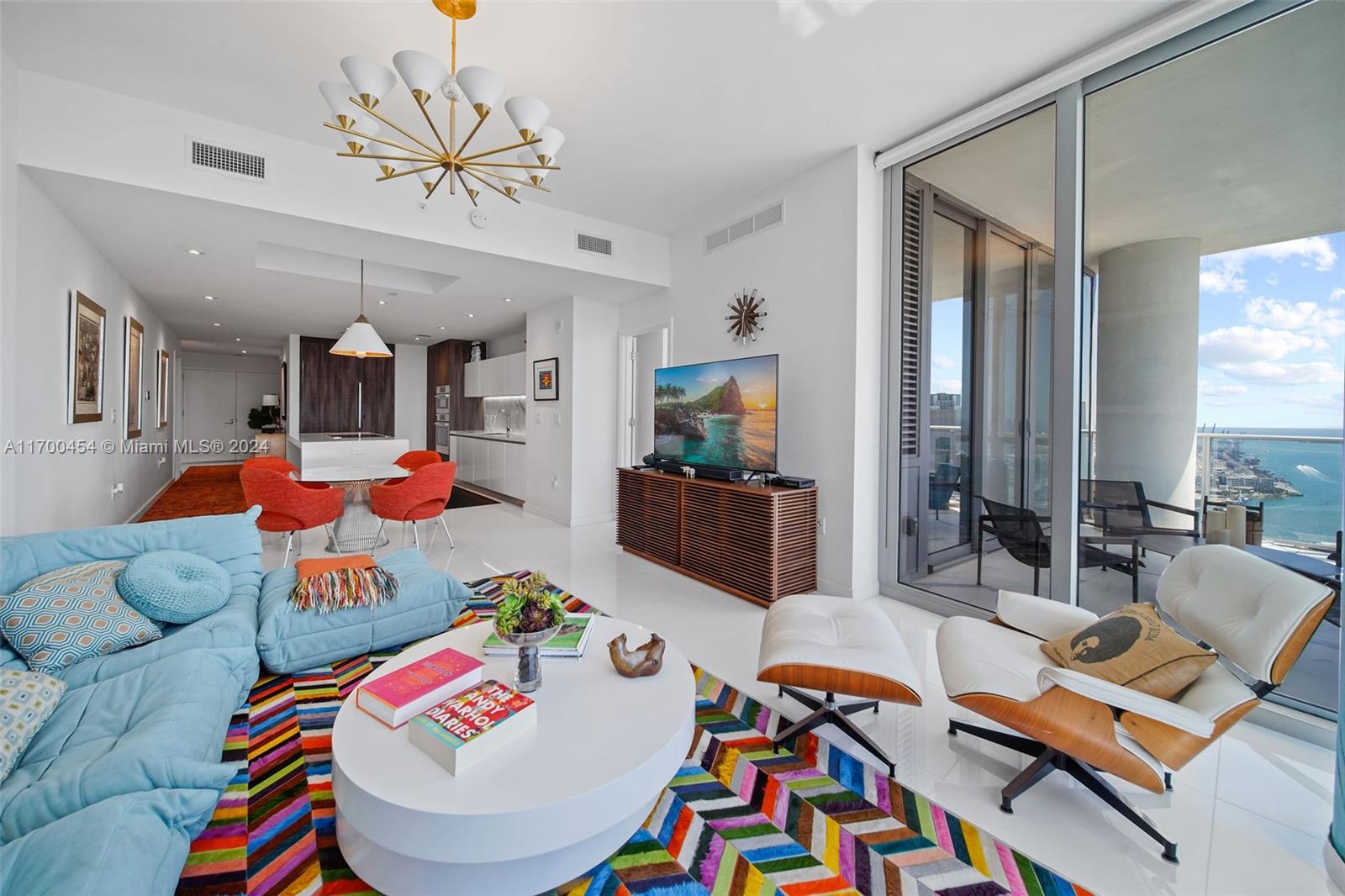 851 NE 1st Ave #4211, Miami FL 33132