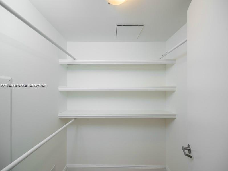 350 S Miami Ave #3904, Miami FL 33130