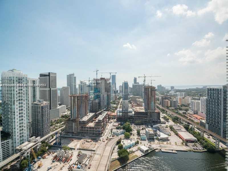 350 S Miami Ave #3904, Miami FL 33130