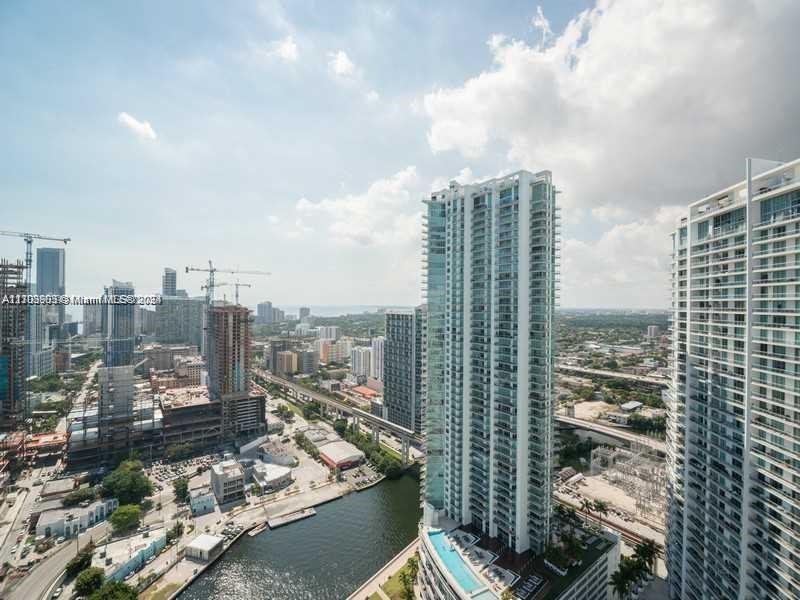 350 S Miami Ave #3904, Miami FL 33130