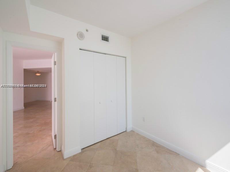 350 S Miami Ave #3904, Miami FL 33130