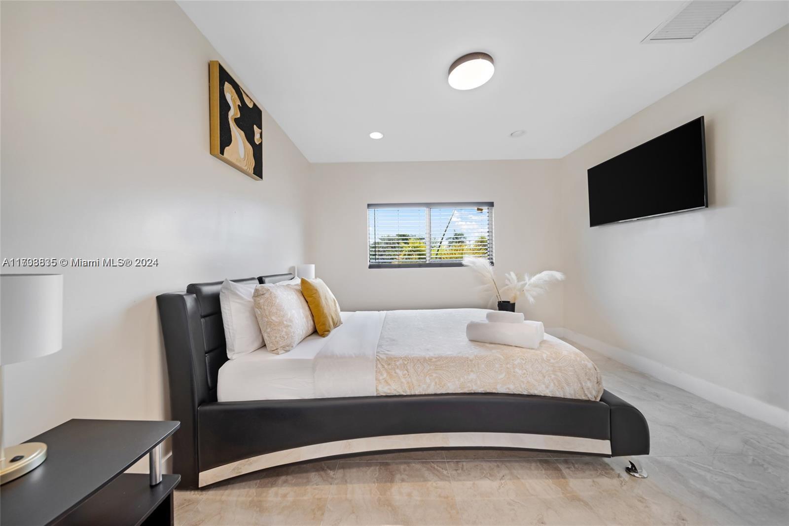 615 NW 10th Ter #1, Fort Lauderdale, Florida image 17