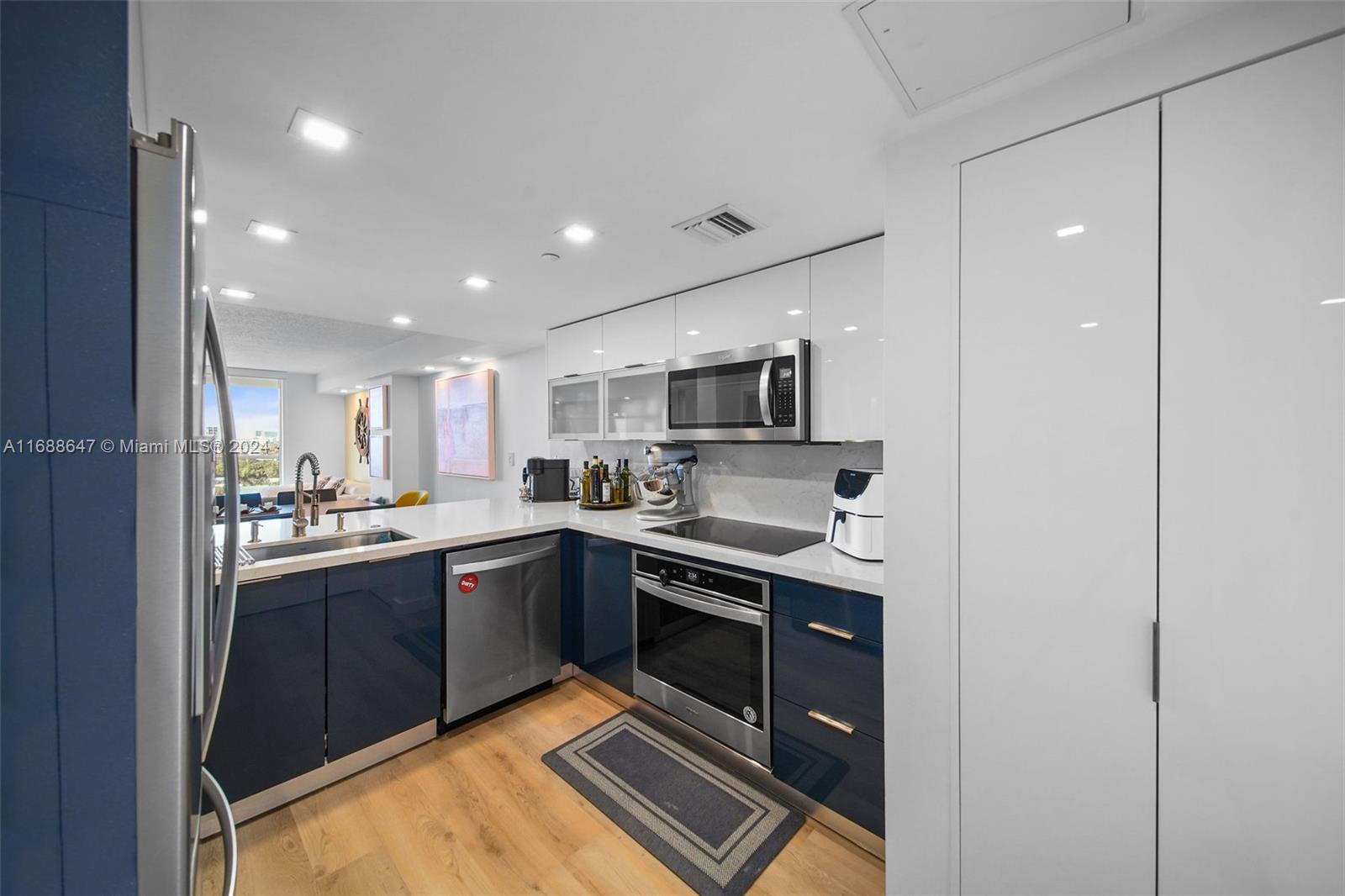 2101 Brickell Ave #712, Miami FL 33129