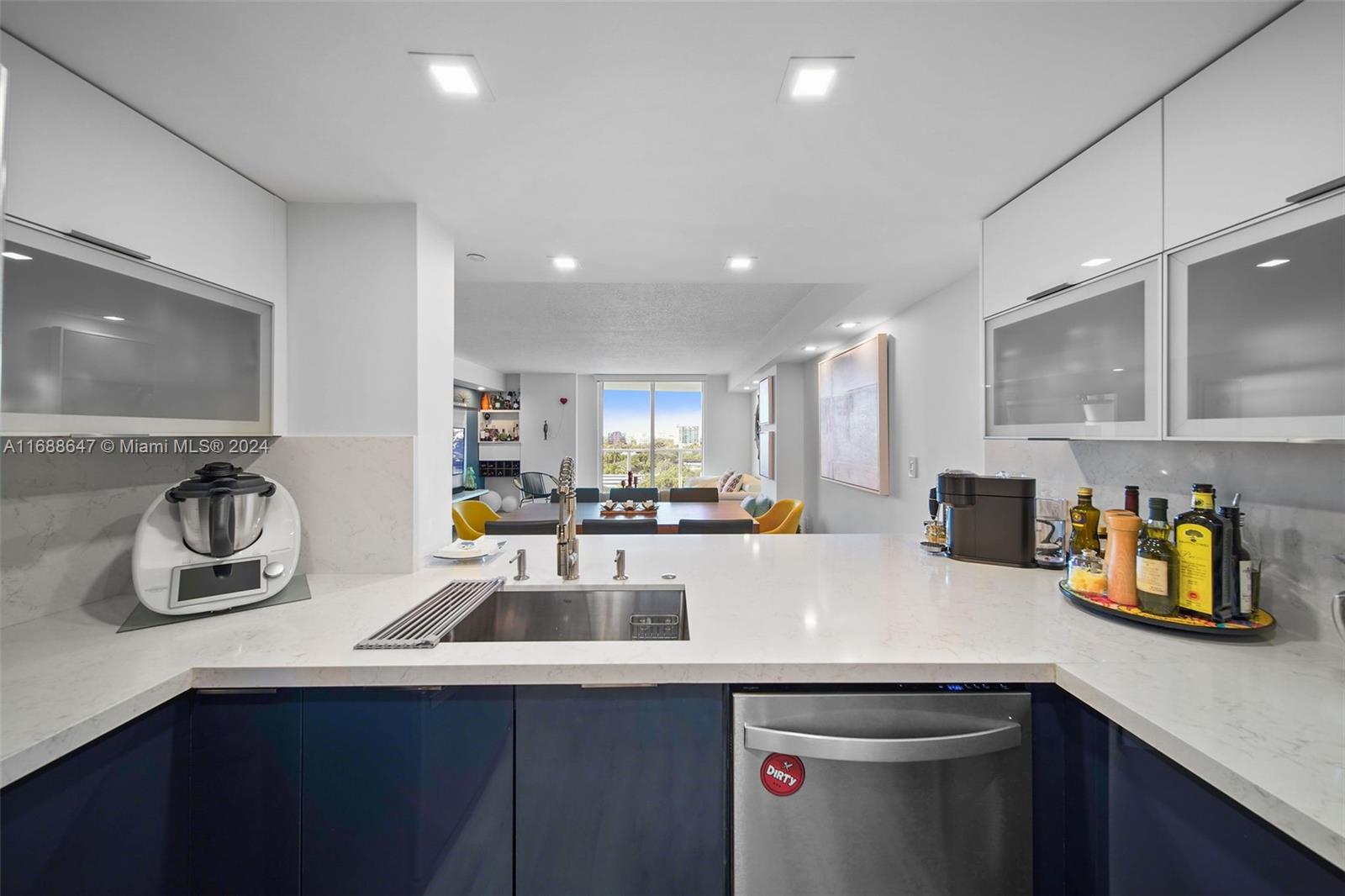 2101 Brickell Ave #712, Miami FL 33129