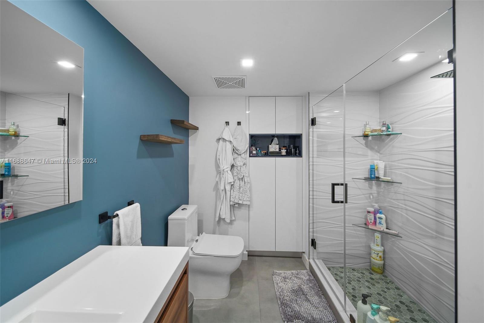 2101 Brickell Ave #712, Miami FL 33129