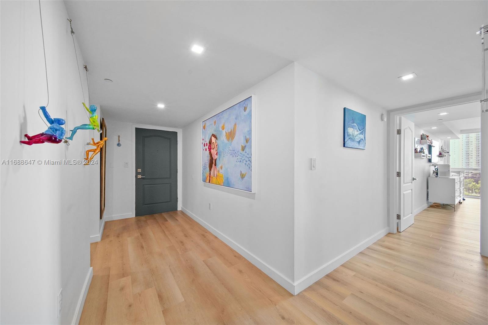2101 Brickell Ave #712, Miami FL 33129