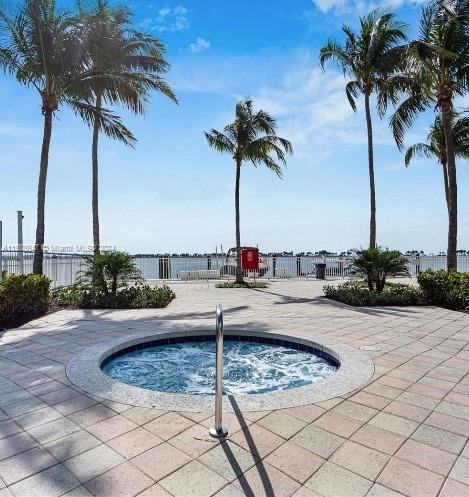 2101 Brickell Ave #712, Miami FL 33129