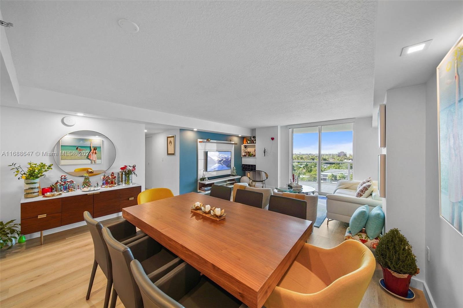 2101 Brickell Ave #712, Miami FL 33129