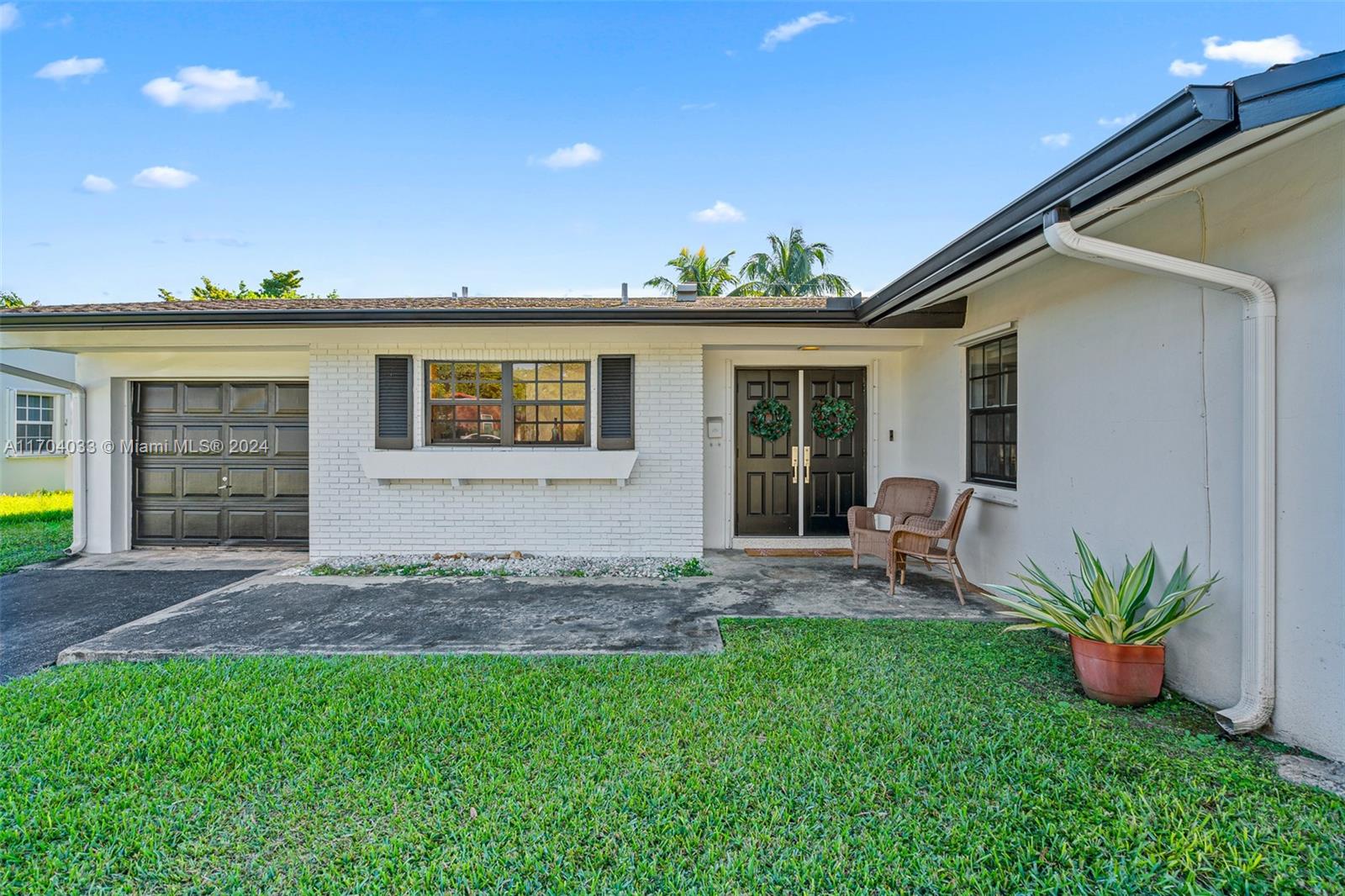 19515 Lenaire Dr, Cutler Bay, Florida image 3