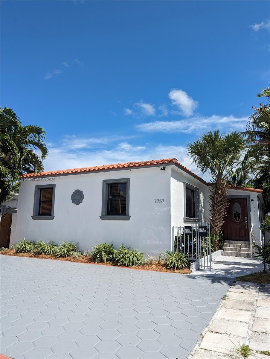 7757 Crespi Blvd, Miami Beach, Florida image 11