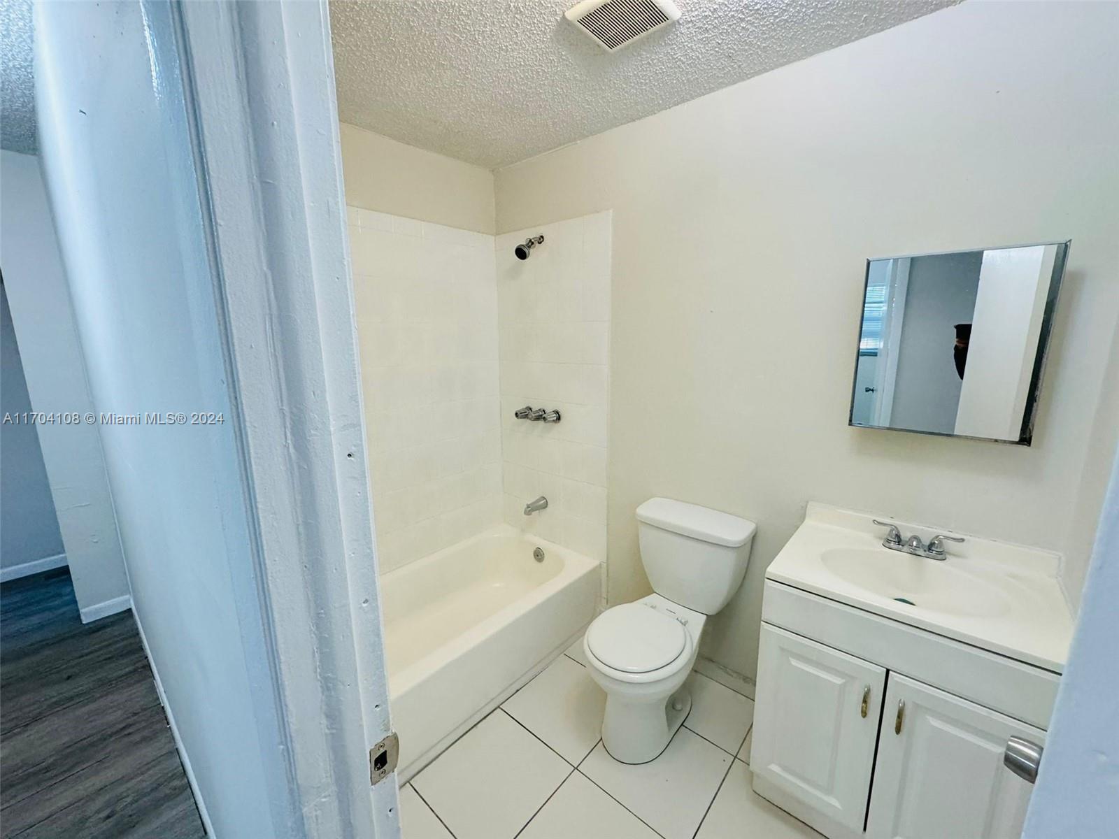 10805 SW 4th St, Sweetwater, Florida image 12