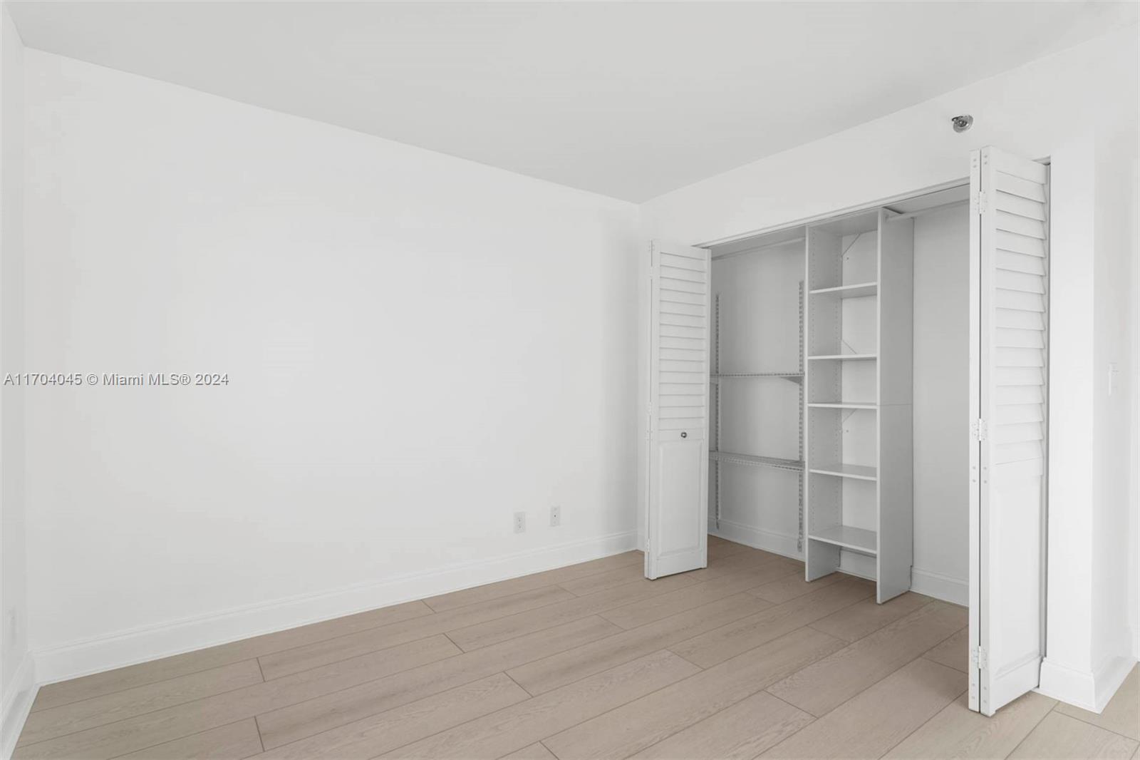 770 Claughton Island Dr #1508, Miami FL 33131