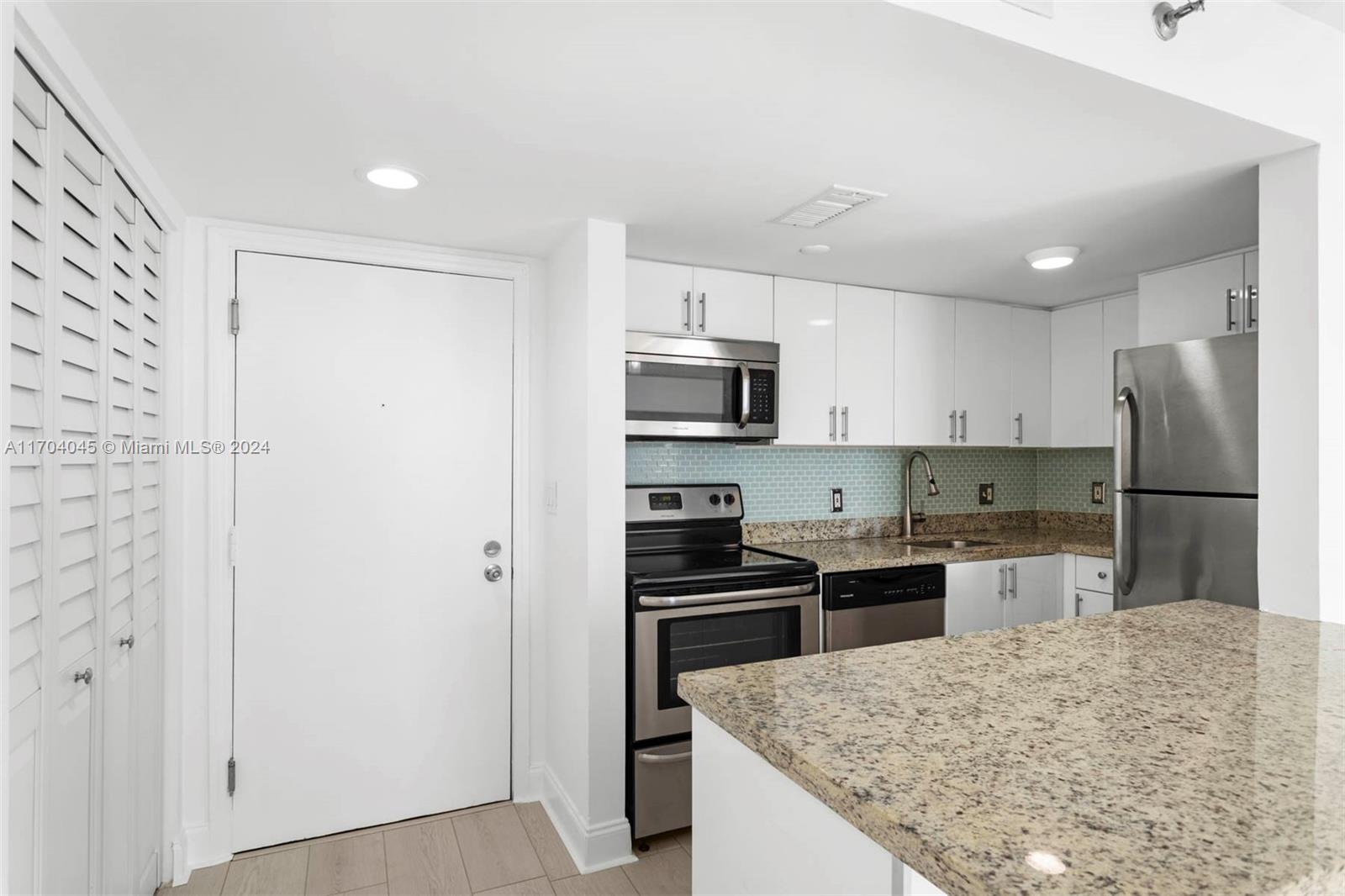 770 Claughton Island Dr #1508, Miami FL 33131