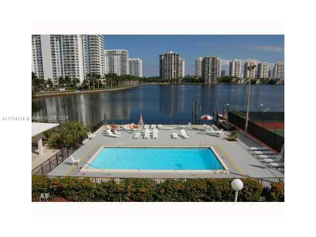 2780 NE 183 St #1805, Aventura, Florida image 18