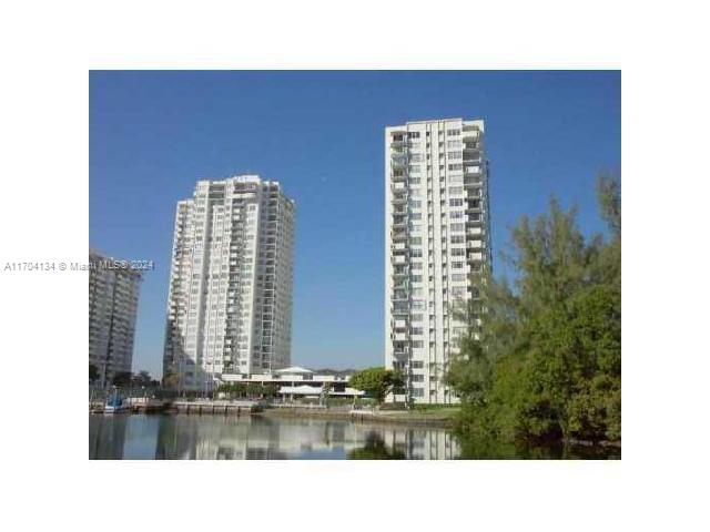 2780 NE 183 St #1805, Aventura, Florida image 2