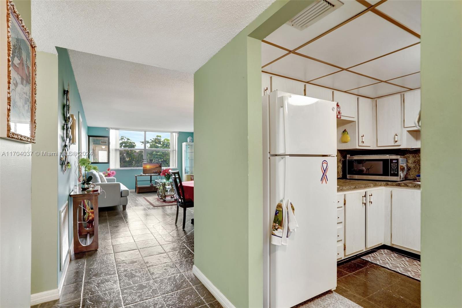 6570 Royal Palm Blvd #206J, Margate, Florida image 4