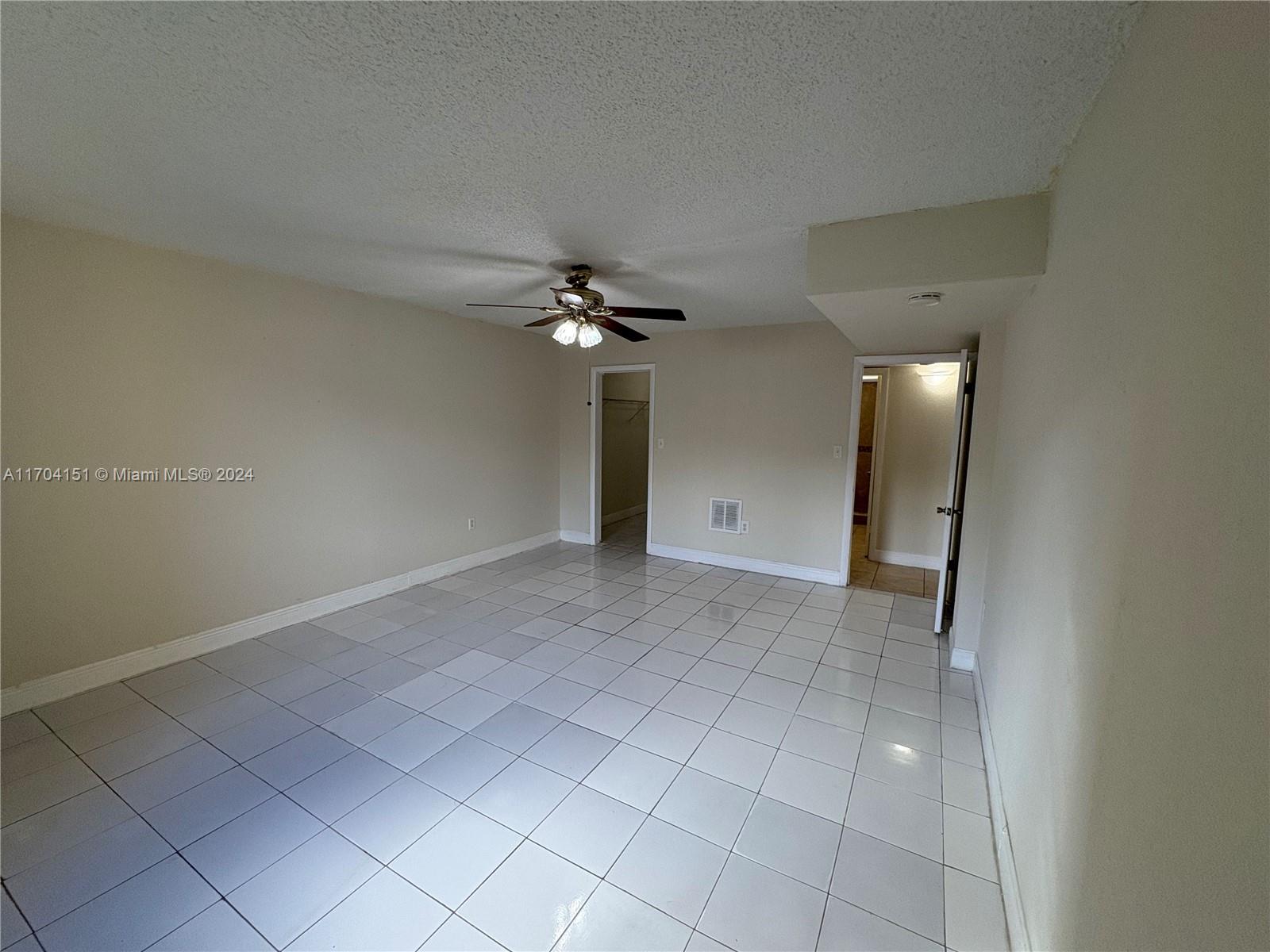 6970 NW 186th St #3-103, Hialeah, Florida image 14