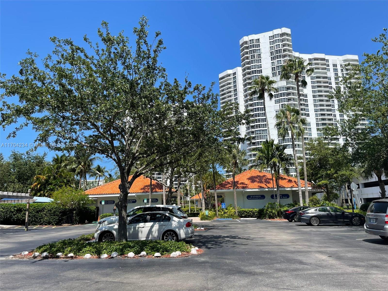 3600 Mystic Pointe Dr #1910, Aventura, Florida image 2