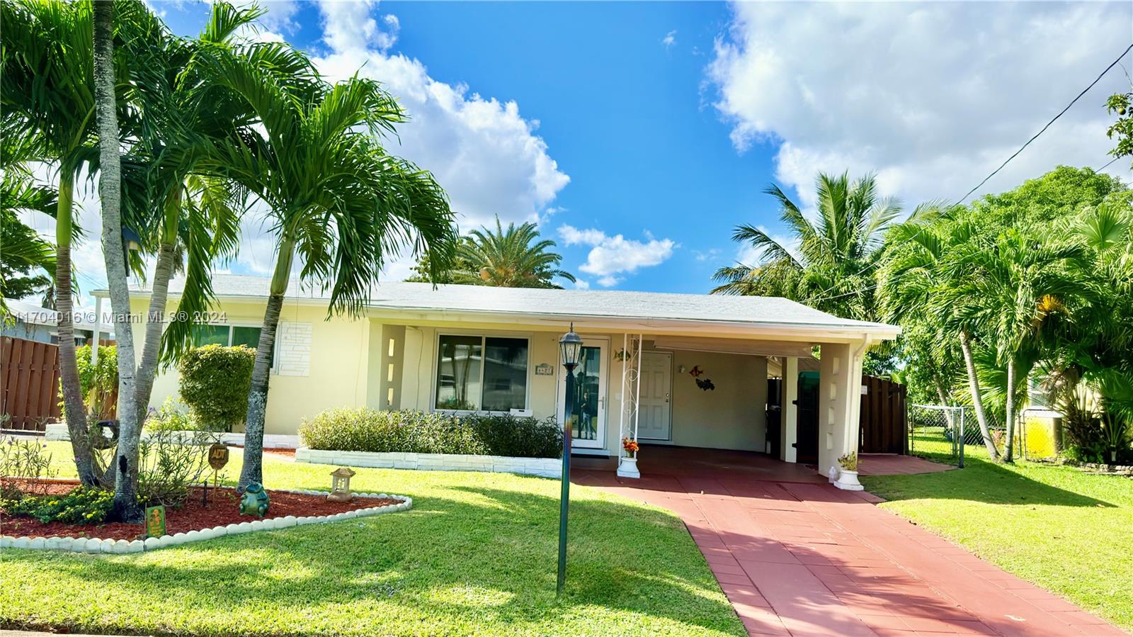 4421 SW 33rd Ave, Dania Beach, Florida image 1