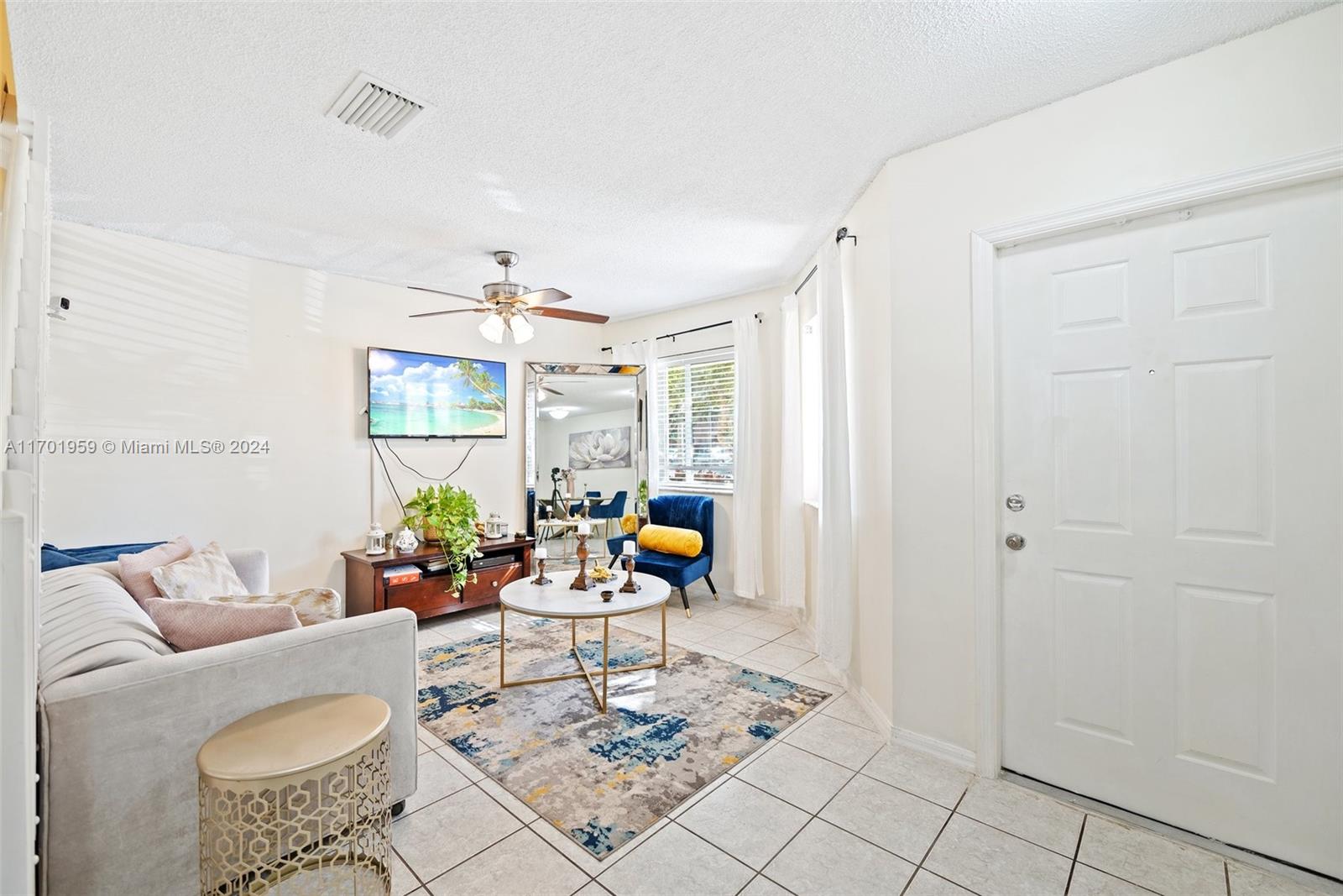 Residential, Pembroke Pines, Florida image 7