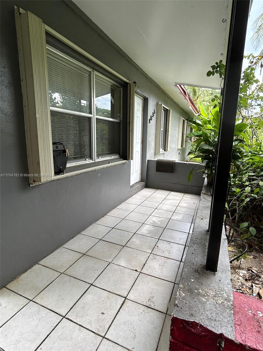 1835 NE 154th St, North Miami Beach, Florida image 21