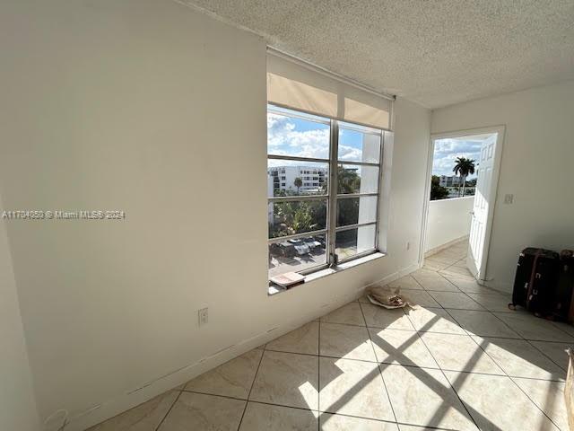 1075 93rd St #401, Bay Harbor Islands, Florida image 13