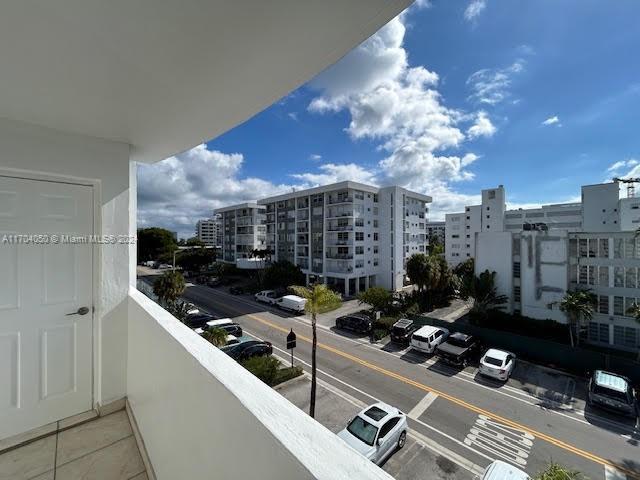 1075 93rd St #401, Bay Harbor Islands, Florida image 9