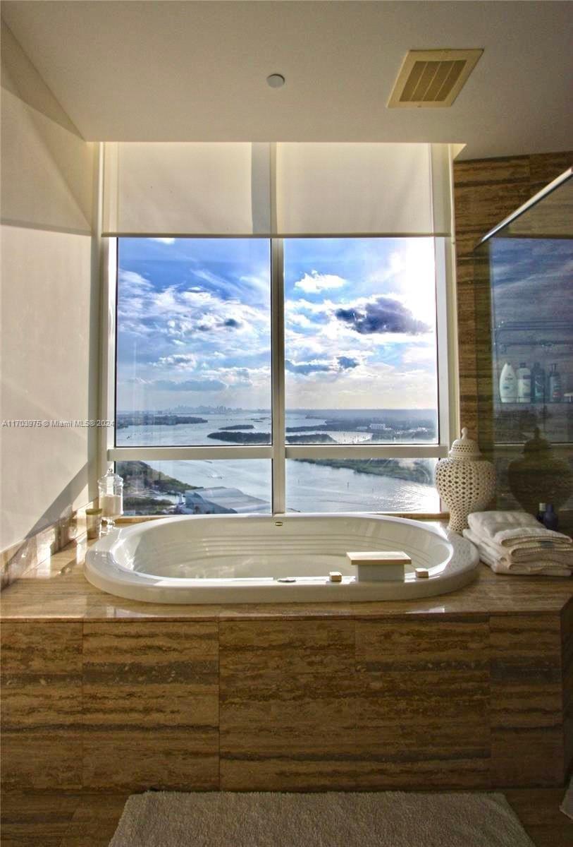 15811 Collins Ave #3806, Sunny Isles Beach FL 33160