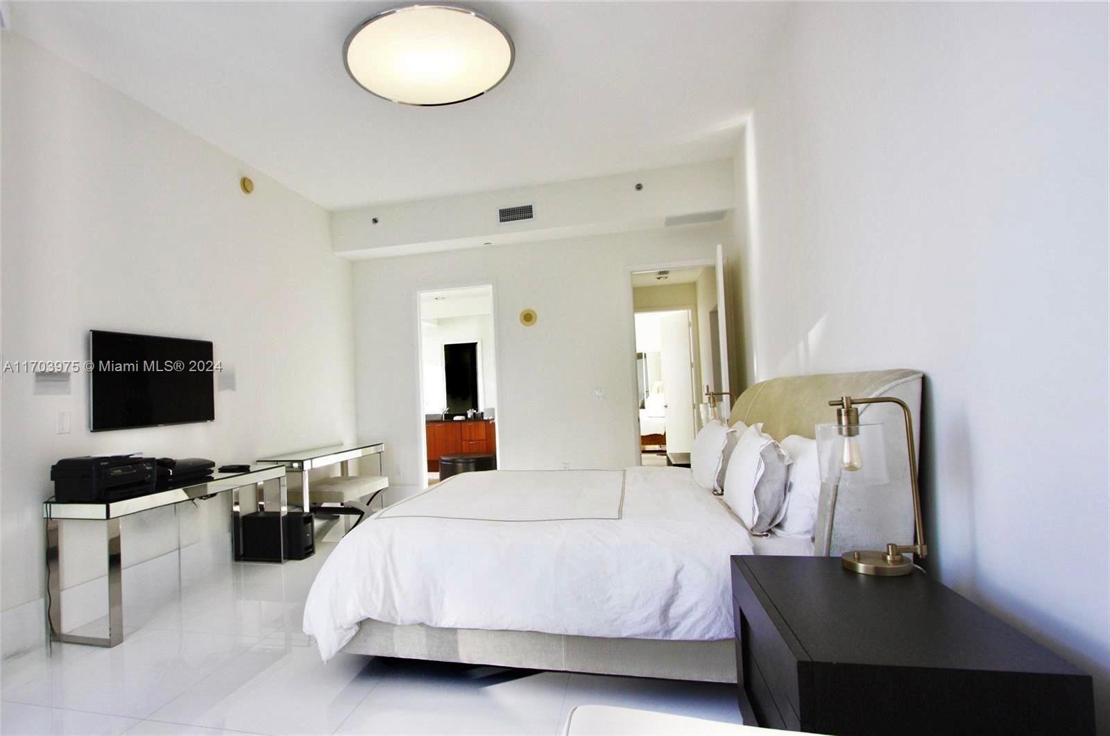 15811 Collins Ave #3806, Sunny Isles Beach FL 33160