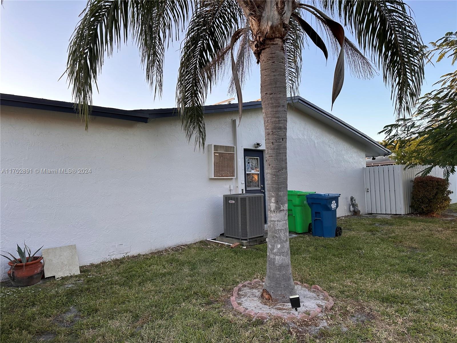 8371 Sunset Strip, Sunrise, Florida image 3