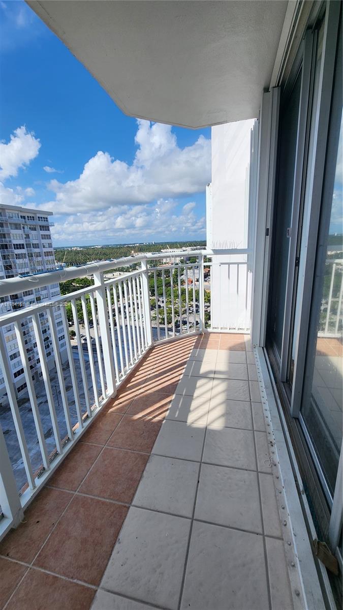 18051 Biscayne Blvd #1705, Aventura, Florida image 30