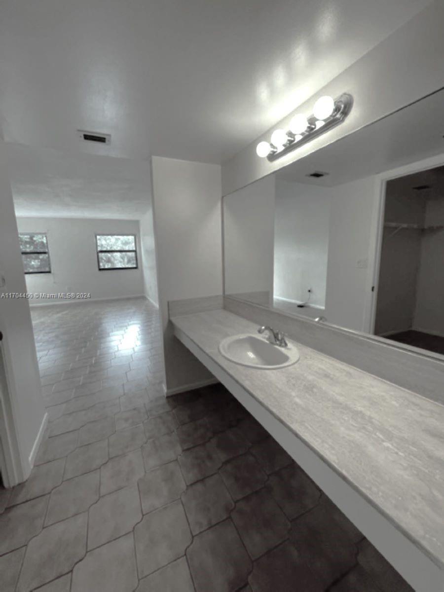 1201 S Ocean Dr #206S, Hollywood, Florida image 10