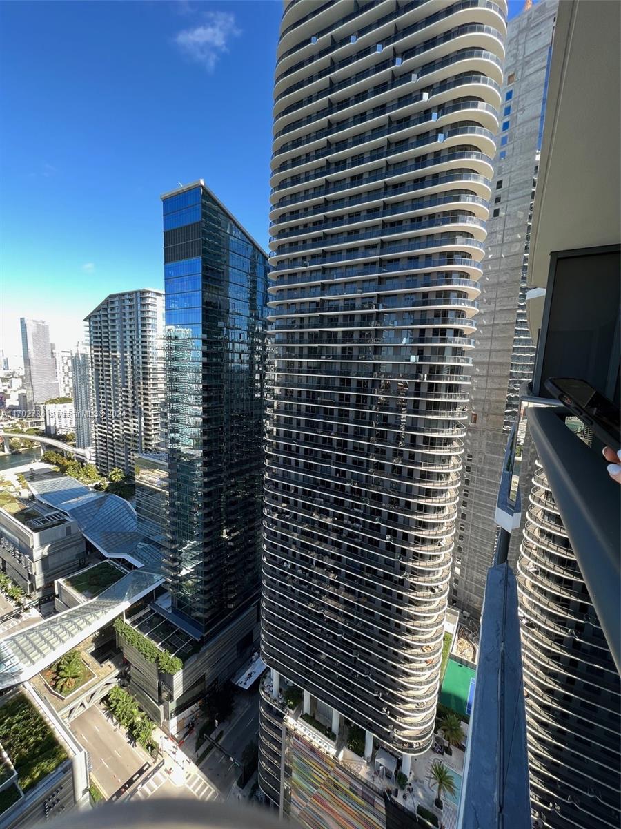 Live in the heart of Brickell!! Luxury lifestyle at Brickell Heights East building designed by Arquitectonica! Gorgeous 1bed/1.5bath unit, best line in the building w/ amazing city views from living area and master bedroom. The unit features: blackout in master bedroom, blinds/shades, marble floors in bathrooms, kitchen w/ SS appliances, Italian cabinetry, quartz countertops, glass top stove, oven, microwave, disposal, W/D & A/C. Best 5 star amenities: Private roof top pool, theater, business center, entertainment room & fitness center. 5-star Equinox on-site. Next to Brickell City Centre, Mary Brickell Village, restaurants & nightlife, min from Downtown, Wynwood, Design District, 7 miles from Miami Airport & much more. TENANT OCCUPAID UNTIL DEC 27, 2024. ONLY BY APPT SHOWINS!!