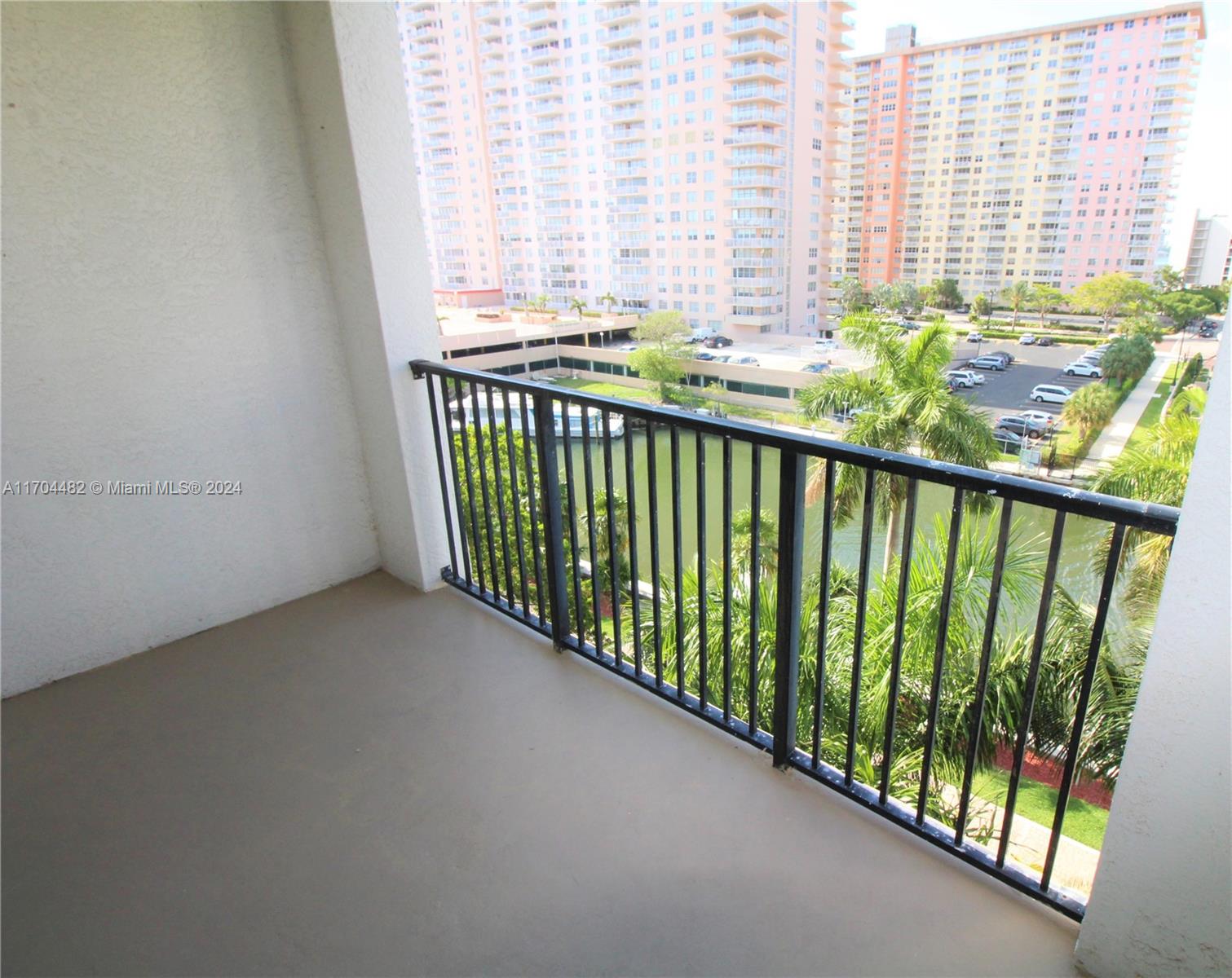 17150 N Bay Rd #2612, Sunny Isles Beach, Florida image 10