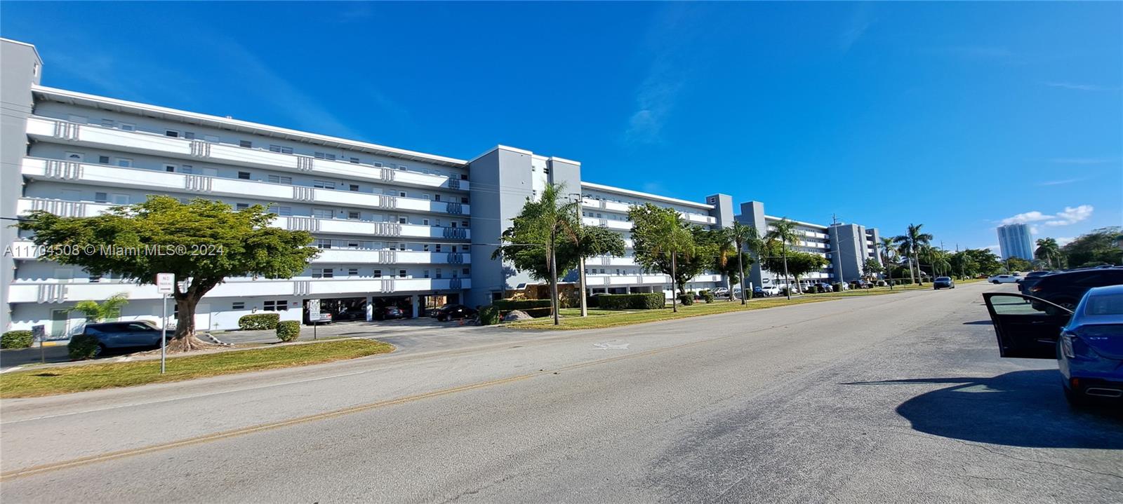 1425 Atlantic Shores Blvd #307, Hallandale Beach, Florida image 16